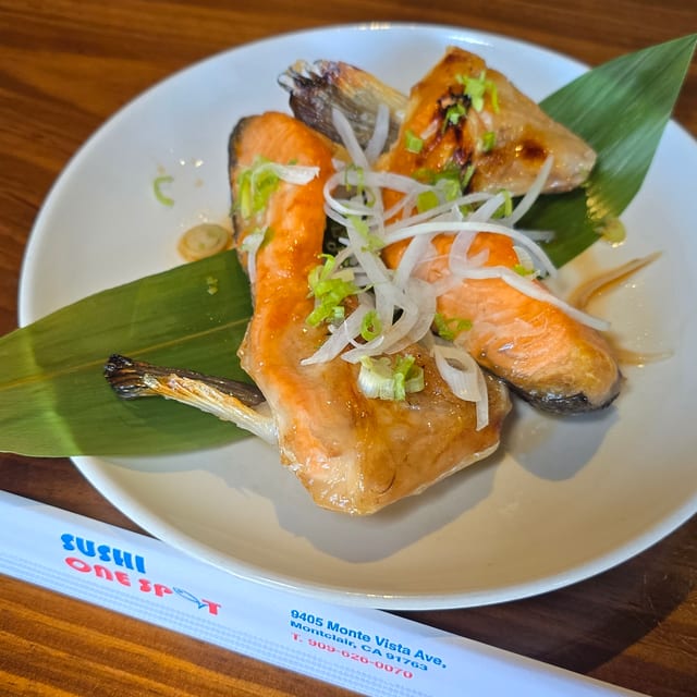 Salmon Collar.
