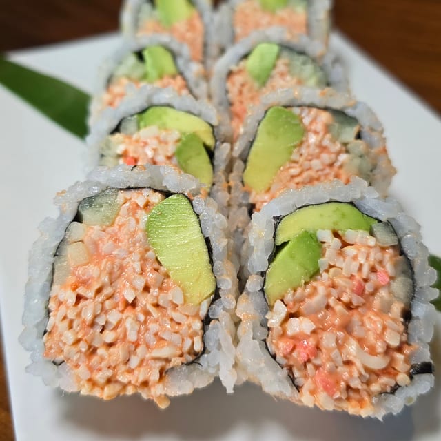 Spicy California Cut Roll.
