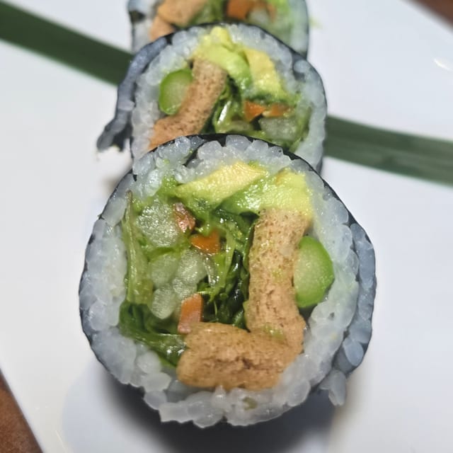 Vegetable Cut Roll.